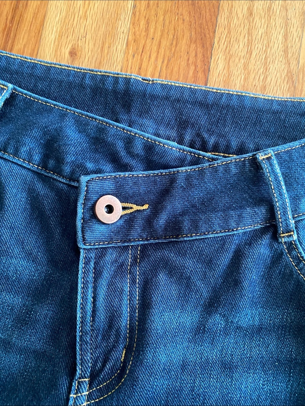 Halara Asymmetrical Low Rise Baggy Wide Leg Jean - Picture 3 of 4